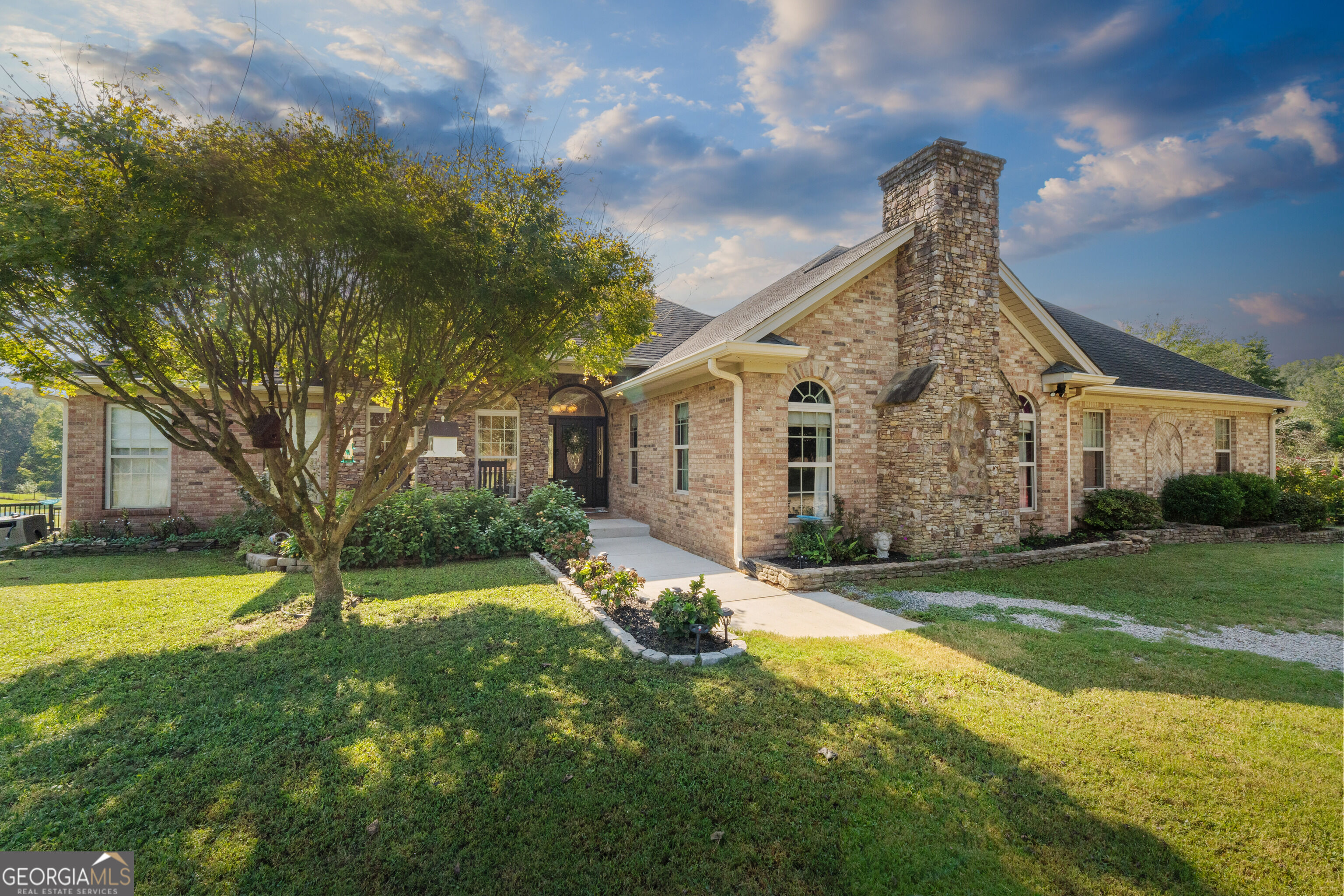 2220 Bethesda Church Road Property Photo 1
