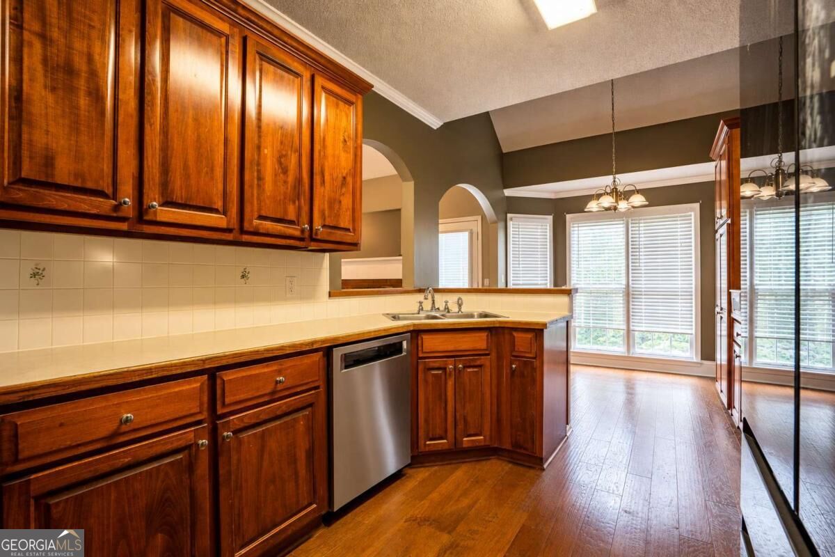 44 Ivy Chase Way Nw Property Photo 6