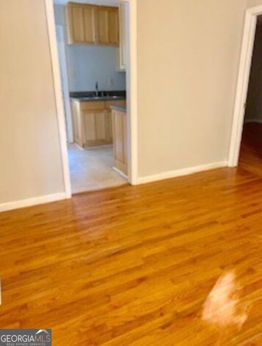 13 Tuxedo Avenue Property Photo 4