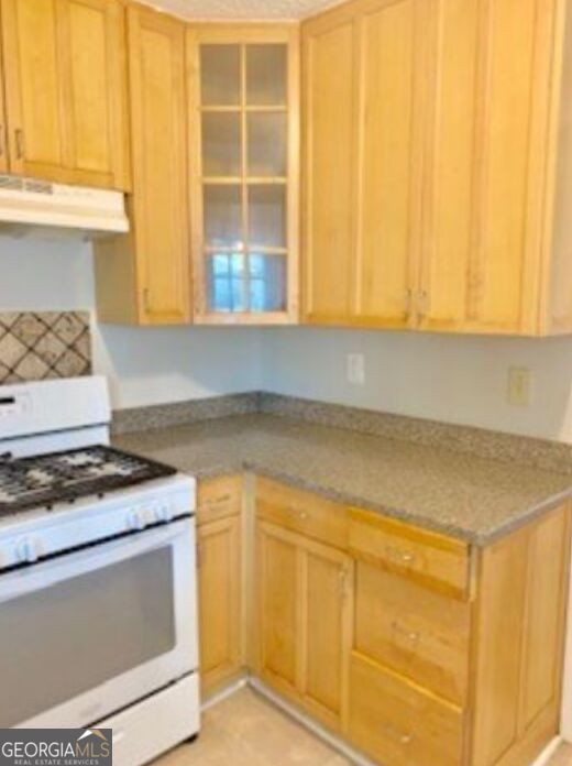 13 Tuxedo Avenue Property Photo 11