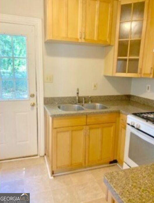 13 Tuxedo Avenue Property Photo 13