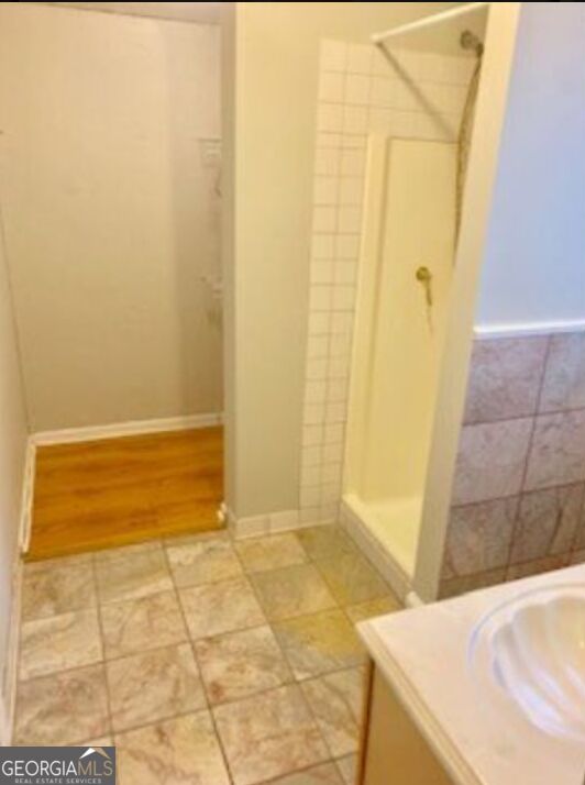 13 Tuxedo Avenue Property Photo 16