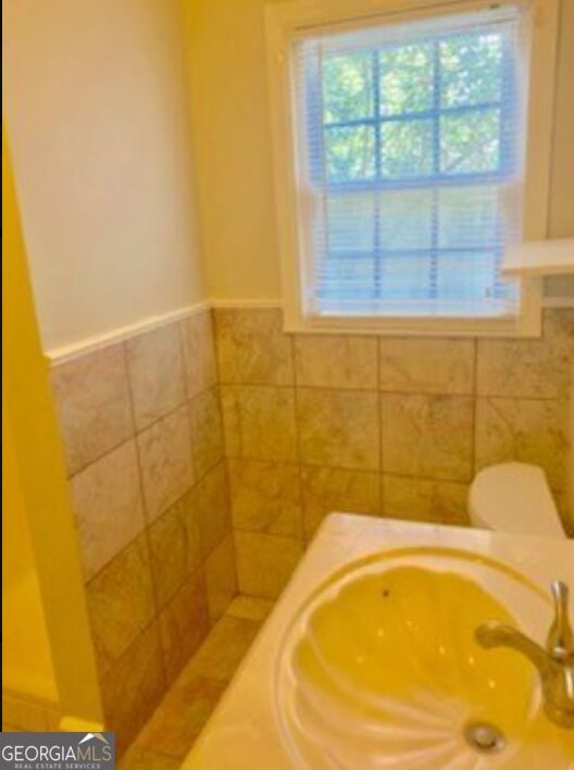 13 Tuxedo Avenue Property Photo 17
