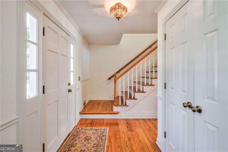 4010 Mansion Drive Property Photo 2
