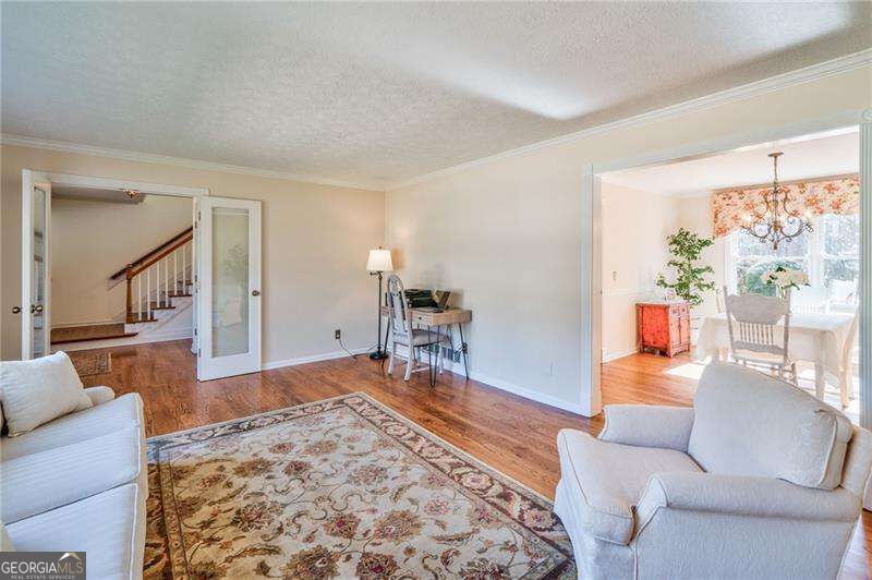4010 Mansion Drive Property Photo 8
