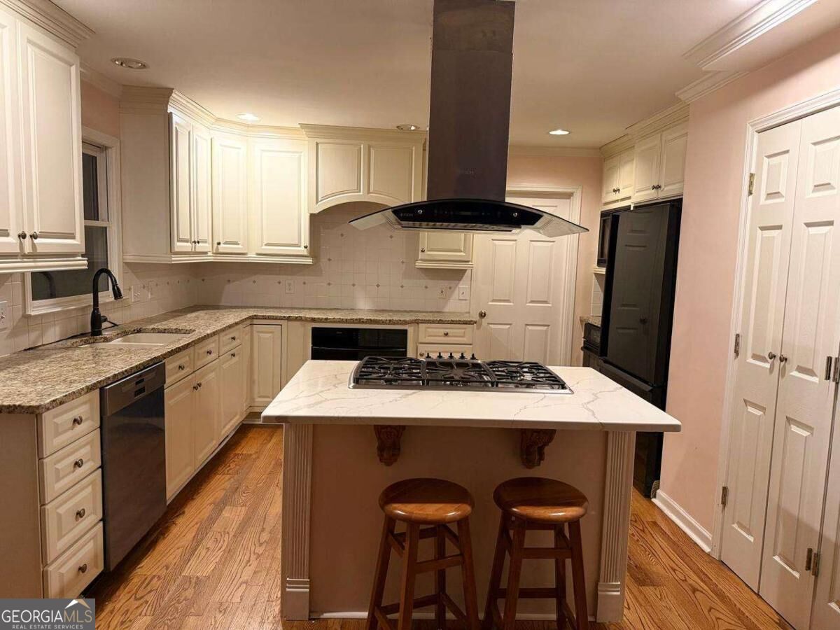 4010 Mansion Drive Property Photo 11