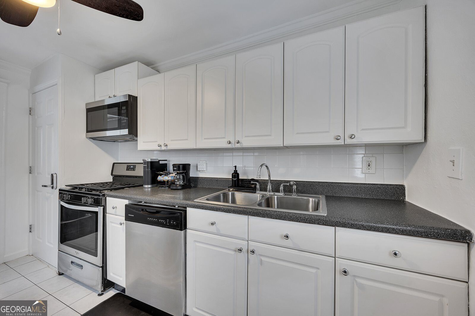 1040 Herndon Street Nw Unit B Property Photo 9
