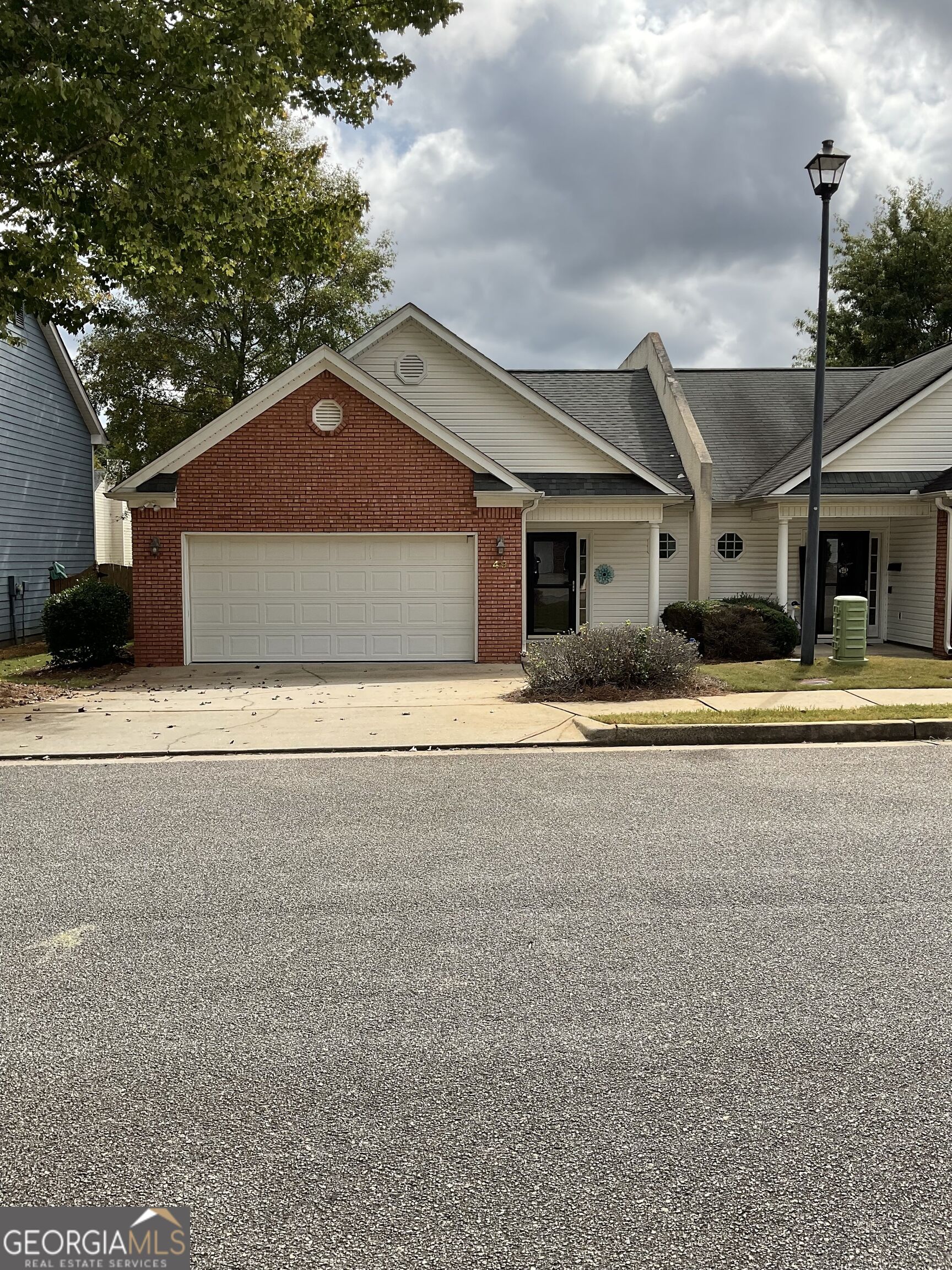 49 Stony Oak Drive Property Photo 1