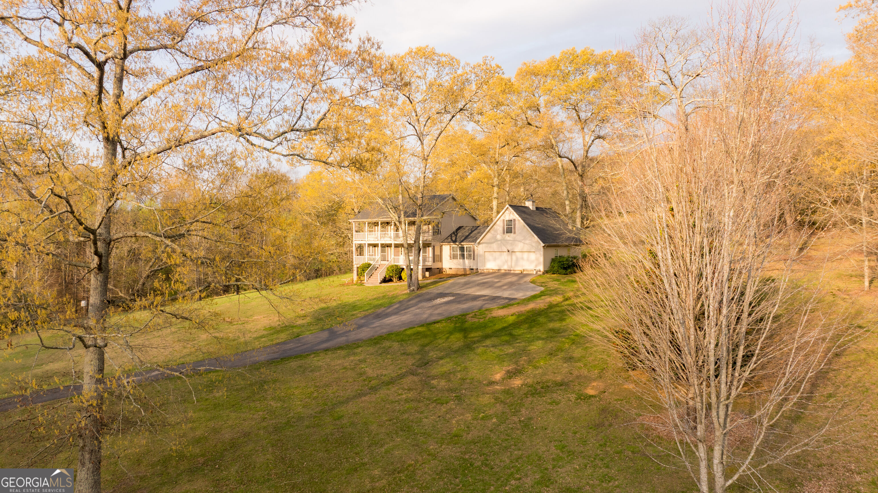 8040 Hog Jowl Road Property Photo 1