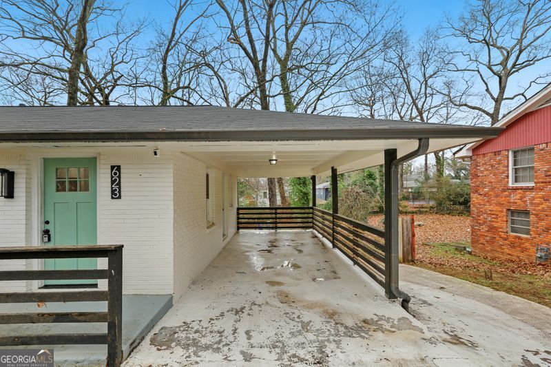 623 Montevista Street Sw Property Photo 4