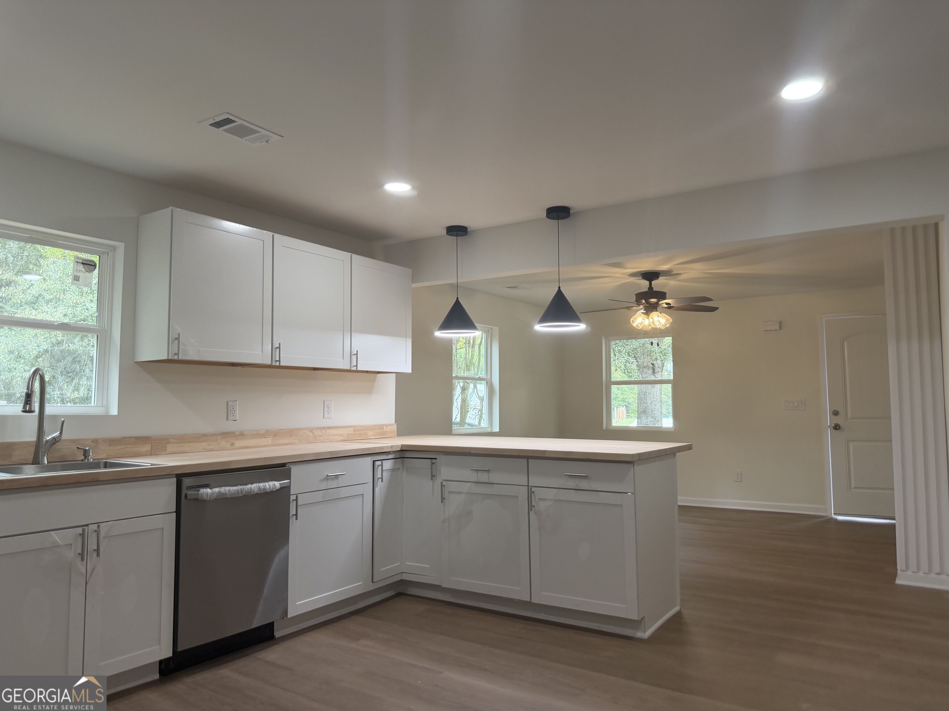 154 Cotton Street Property Photo 8