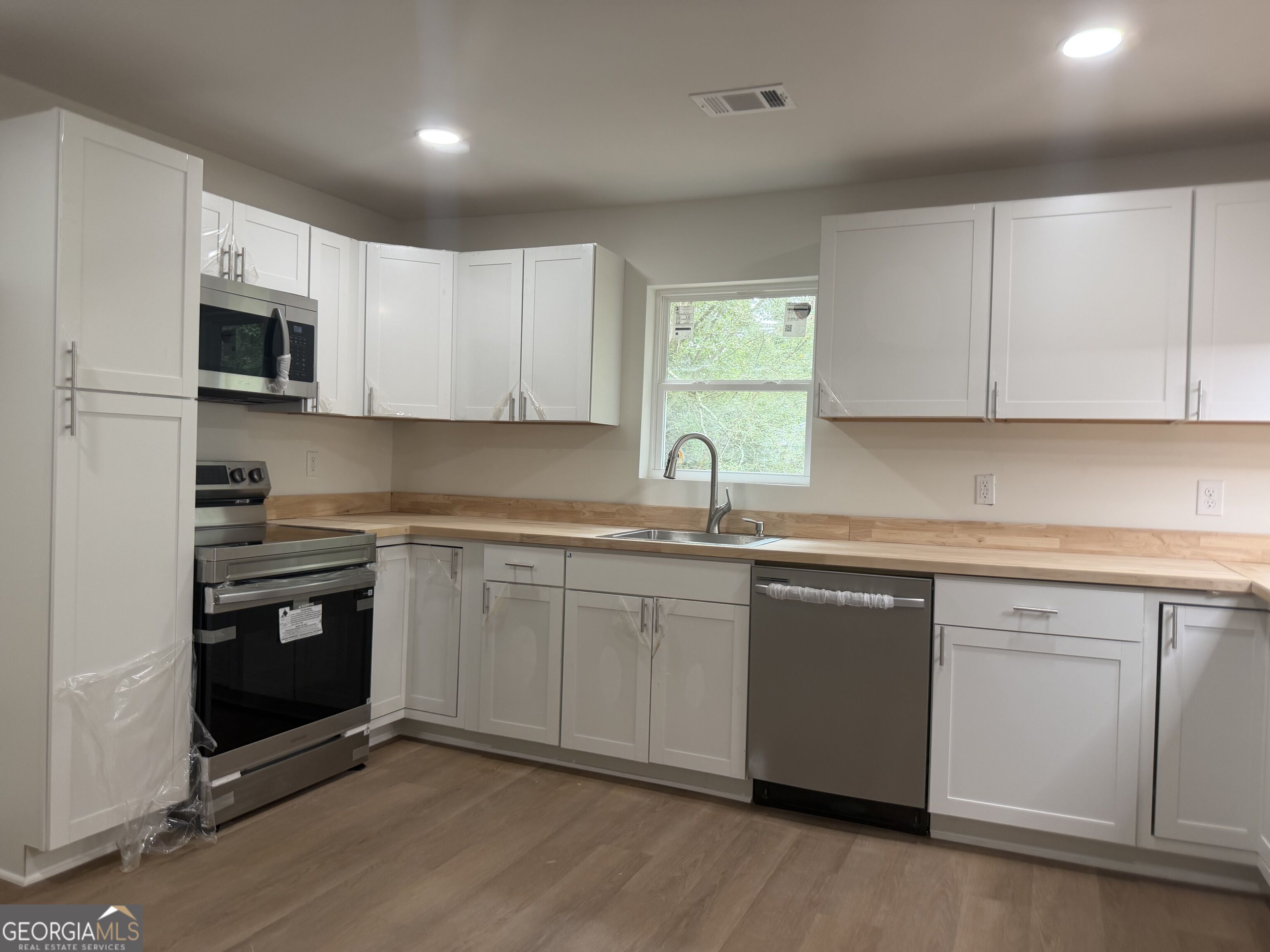 154 Cotton Street Property Photo 9