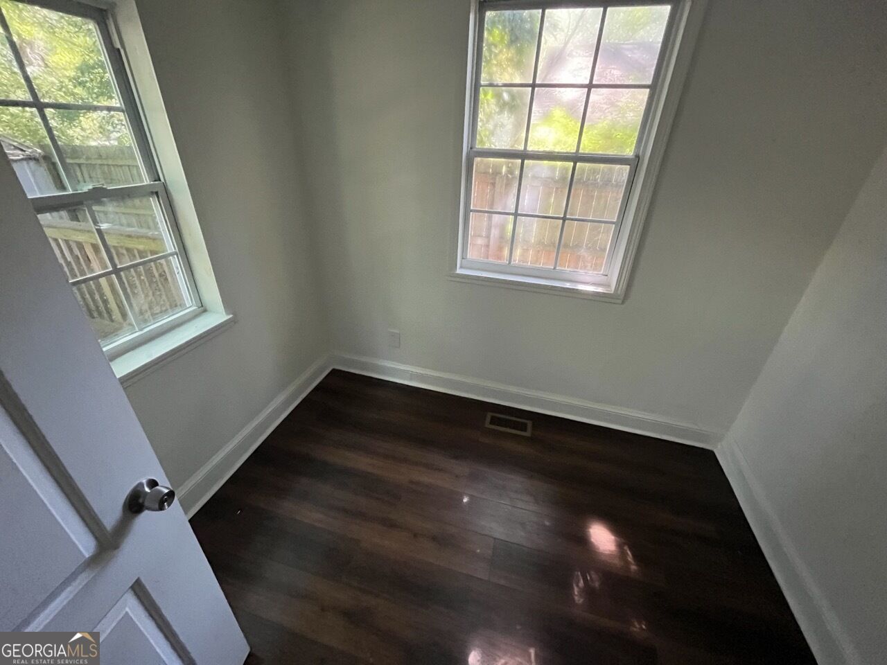 1712 Evans Drive Sw Property Photo 6