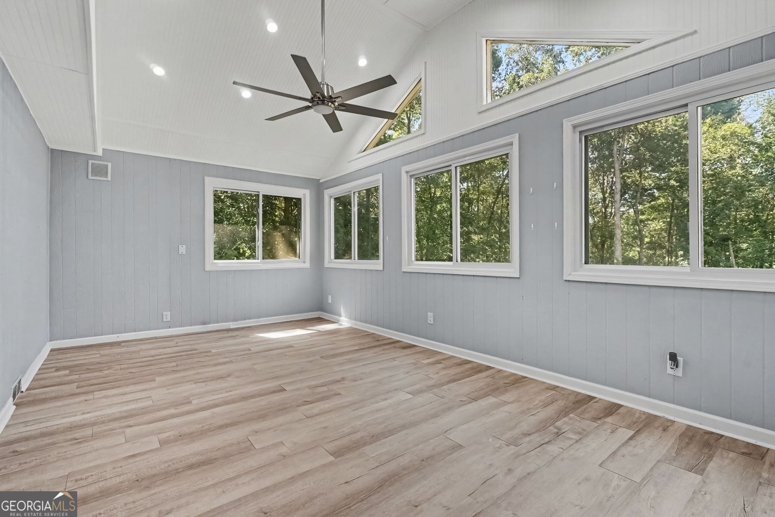 1276 Brooks Road Property Photo 11
