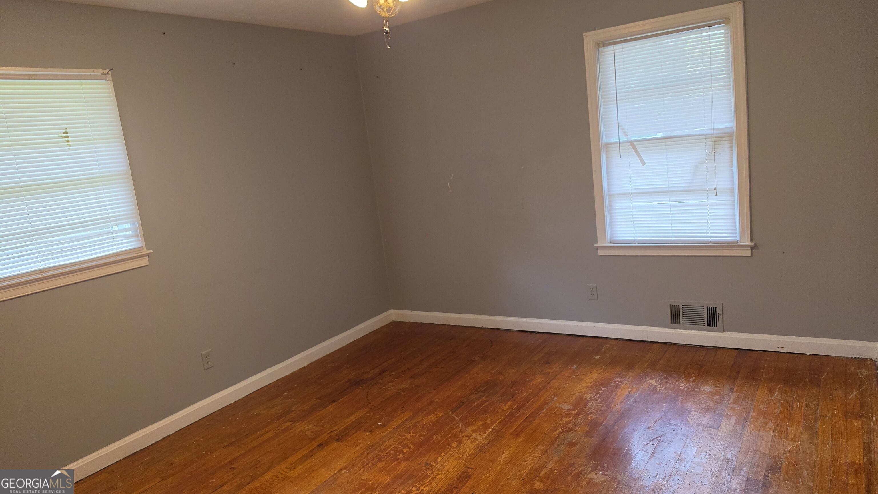 632 Pineridge Drive Property Photo 10