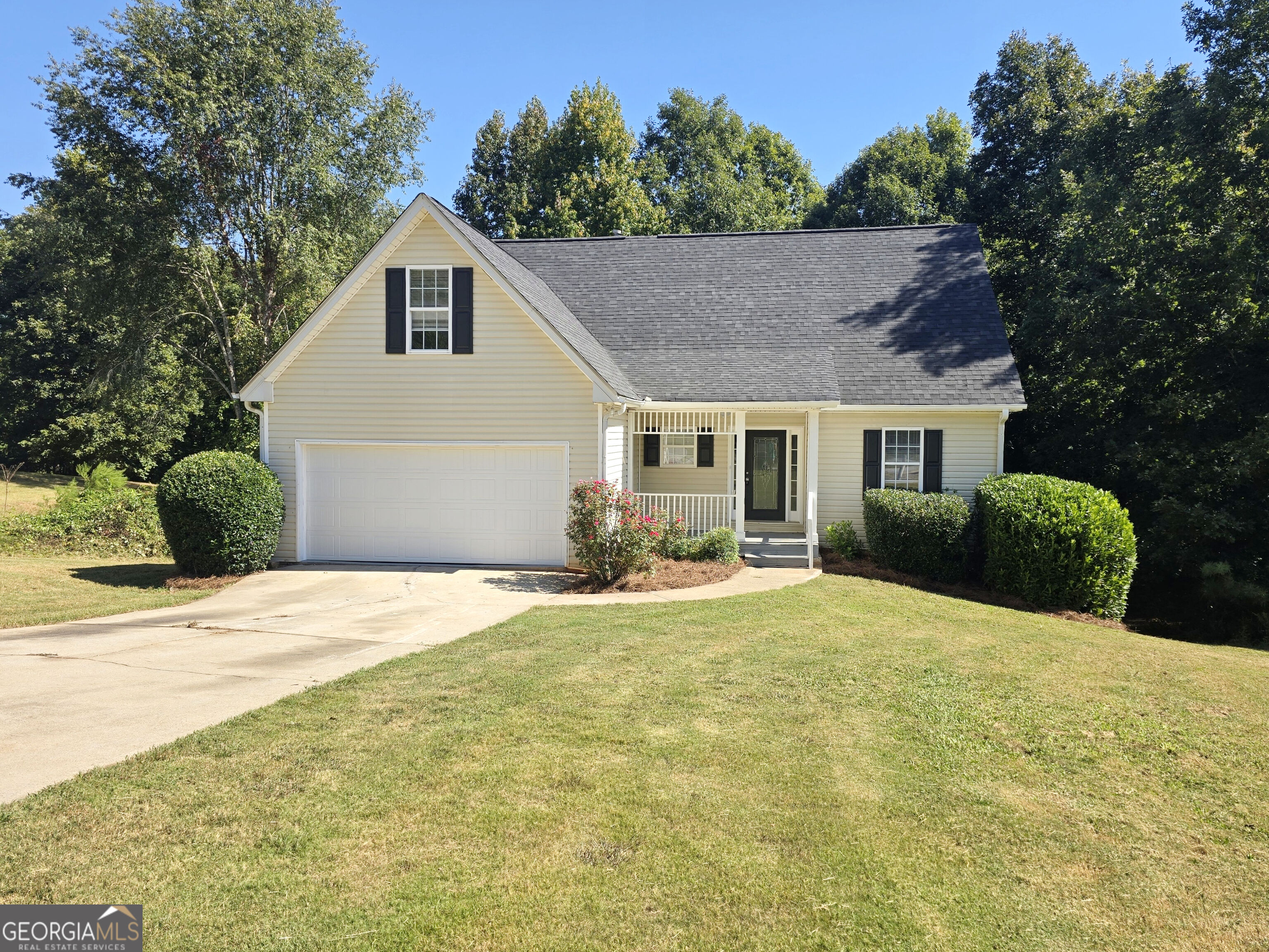 130 Butler Bridge Circle Property Photo 1