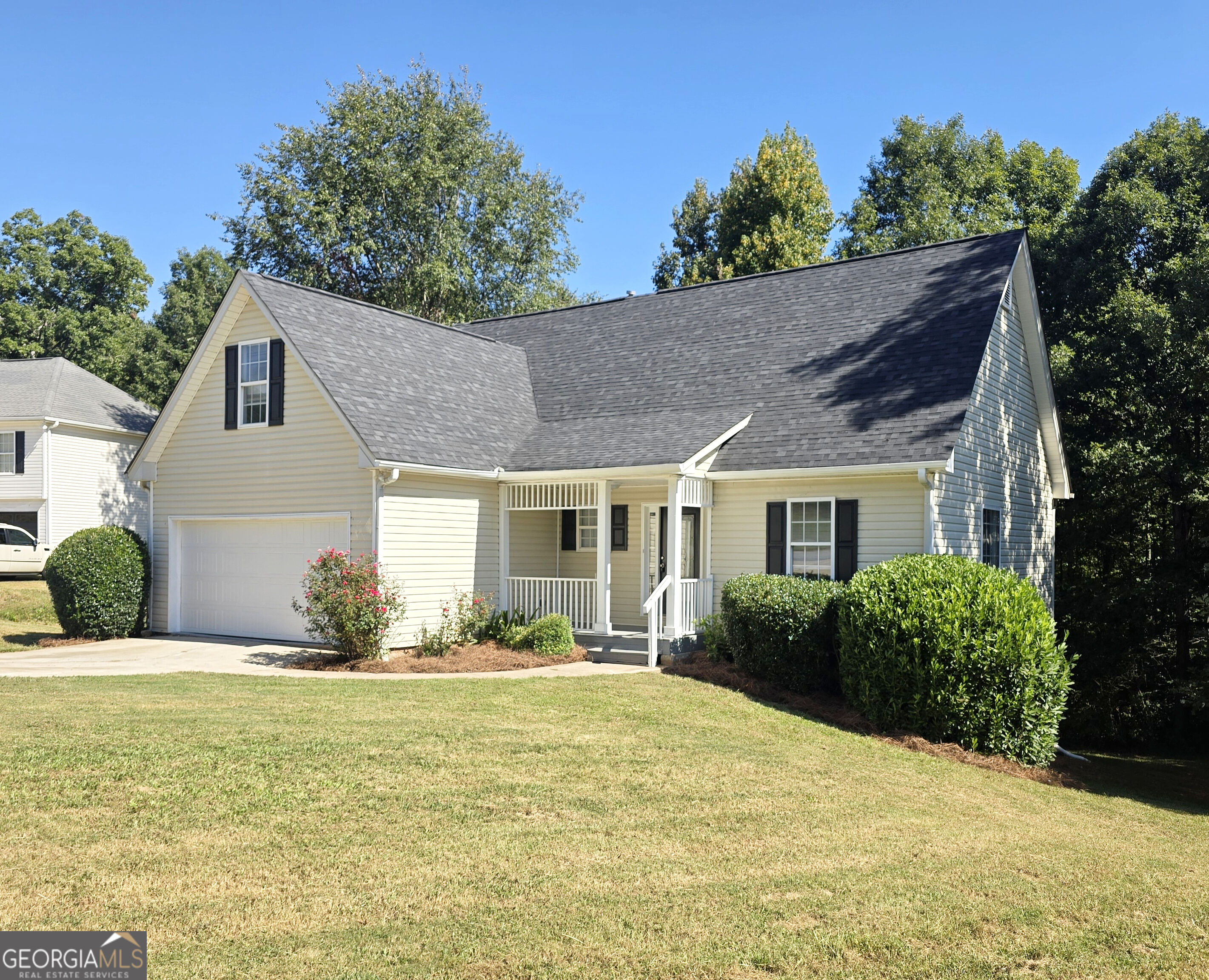130 Butler Bridge Circle Property Photo 2