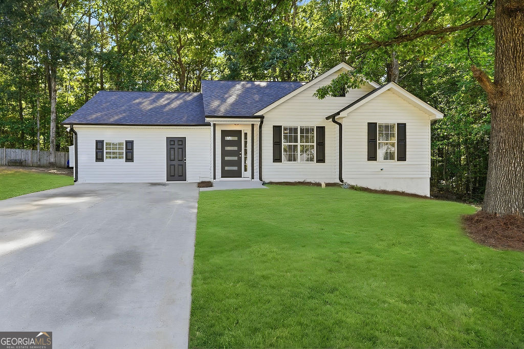 648 Fieldcrest Drive Property Photo 1