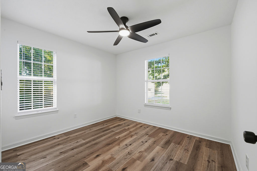 648 Fieldcrest Drive Property Photo 14