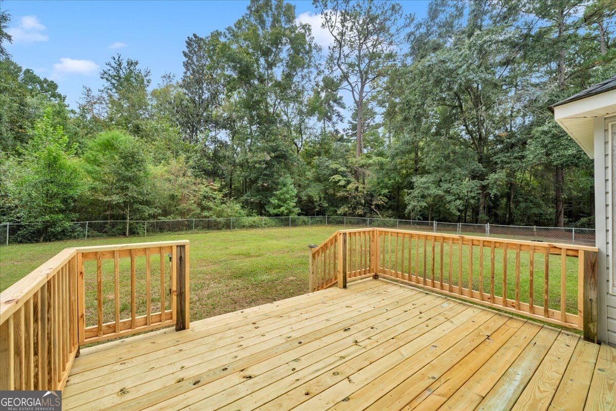 602 Holly Drive Property Photo 17