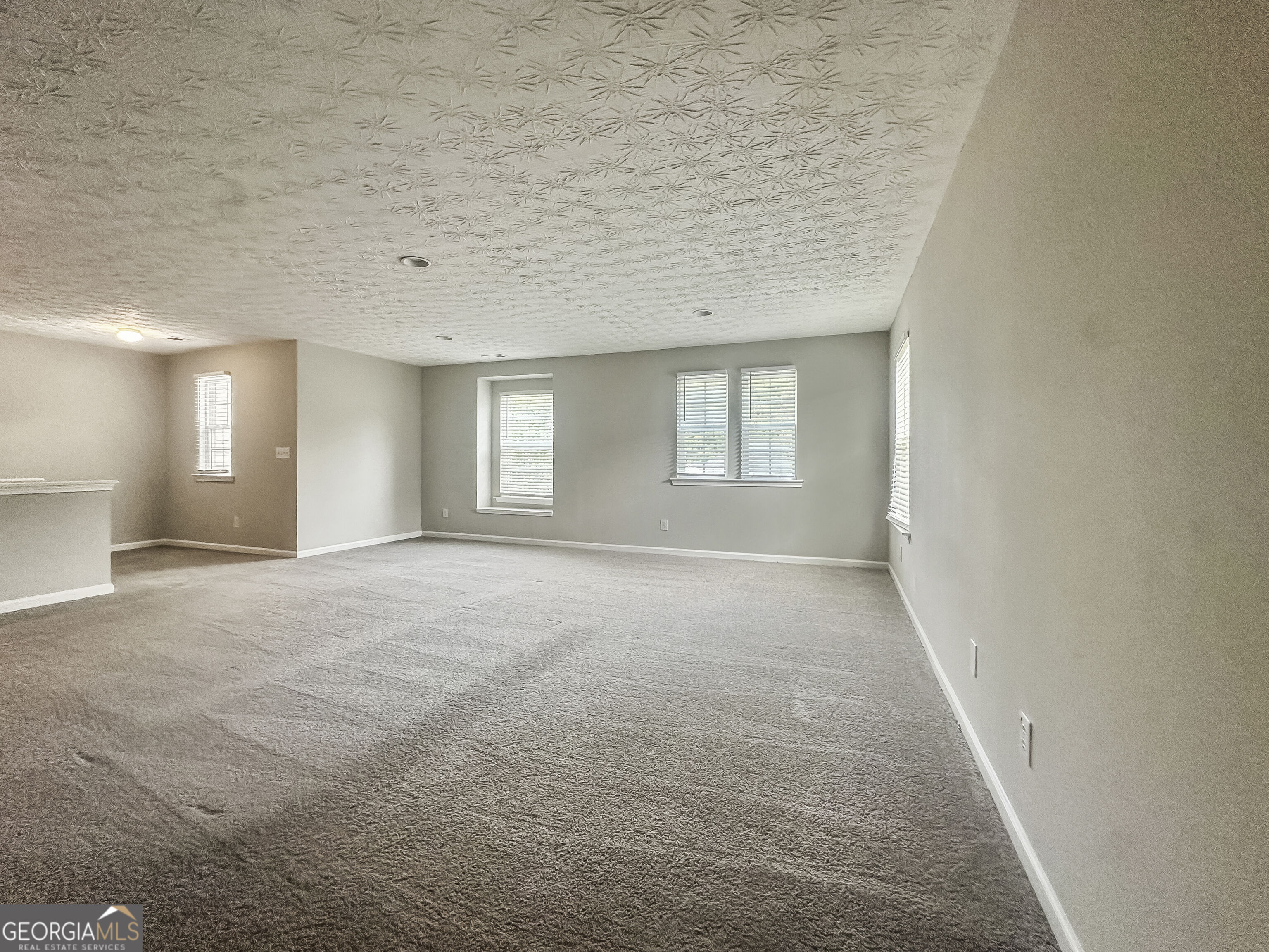 2613 Waterdale Road Sw Property Photo 9