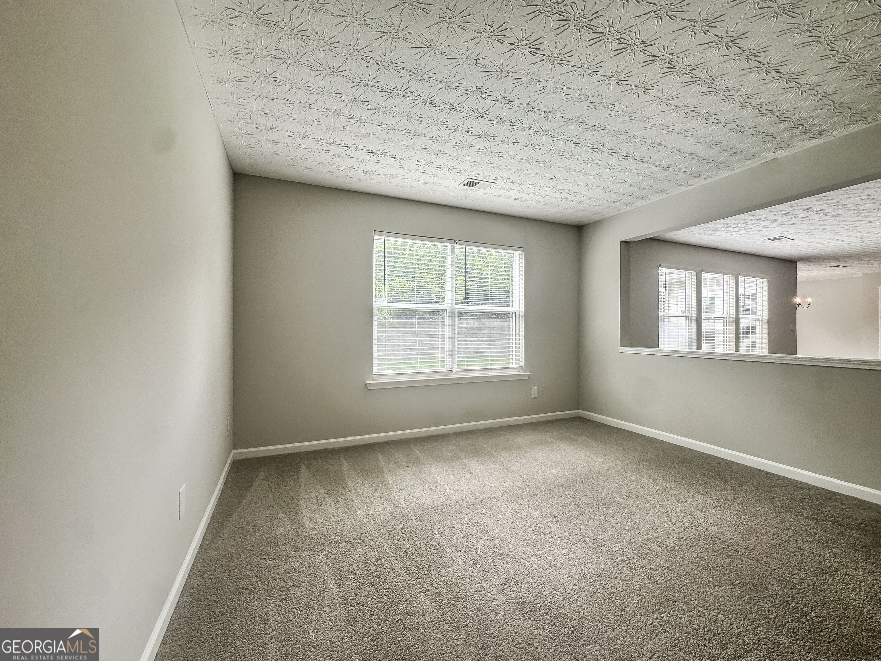 2613 Waterdale Road Sw Property Photo 10