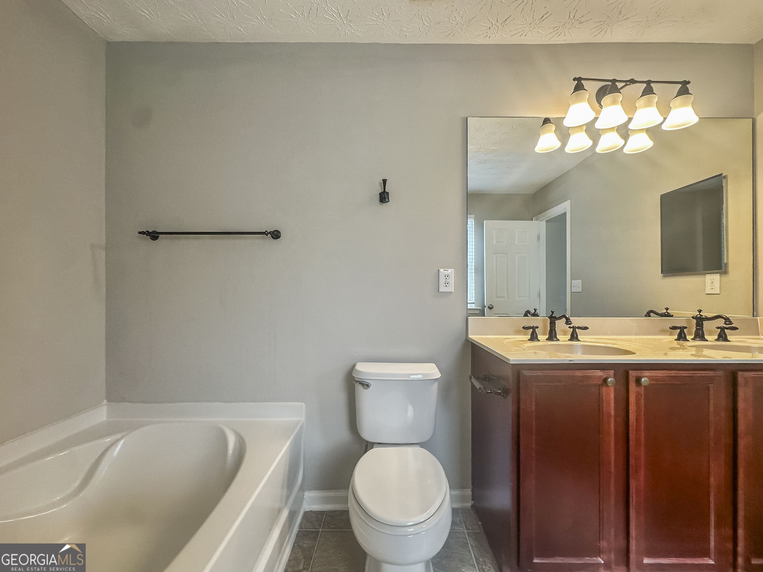 2613 Waterdale Road Sw Property Photo 15