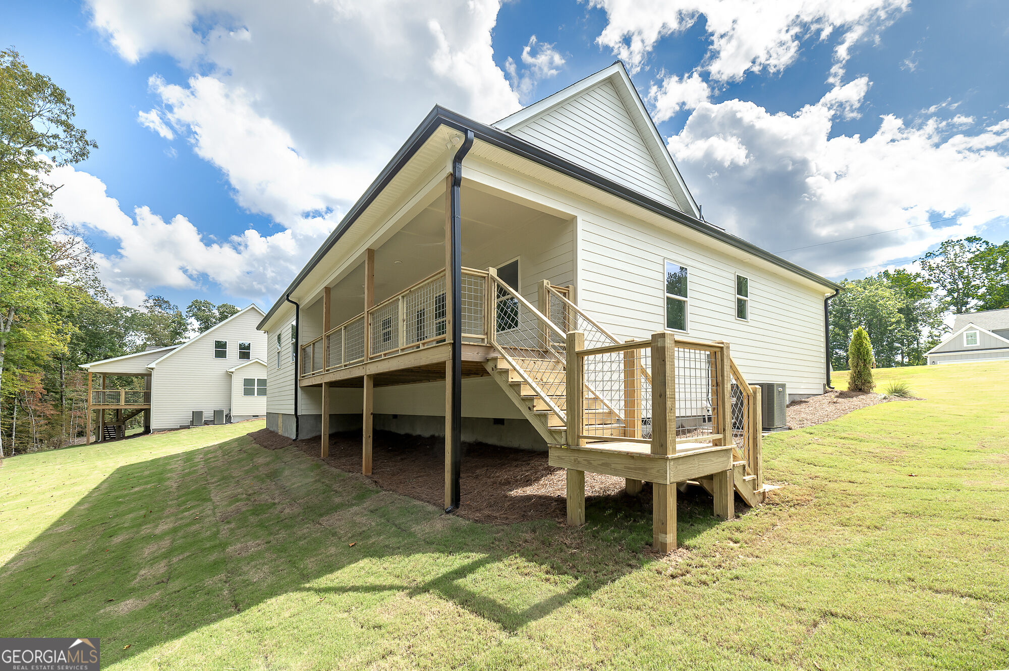 80 Lloyd Street Property Photo 4