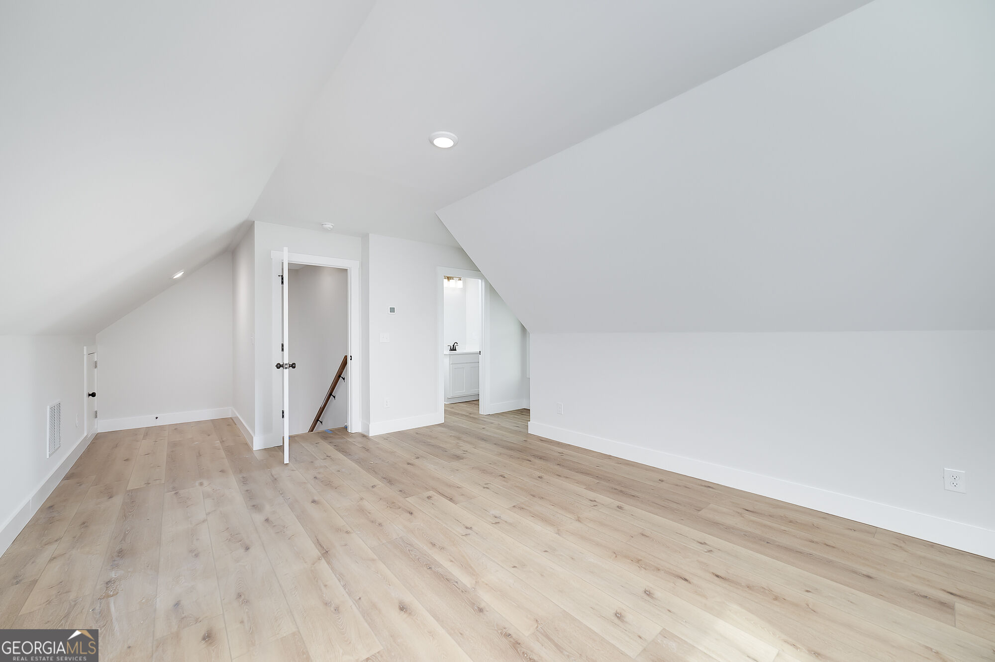 80 Lloyd Street Property Photo 33