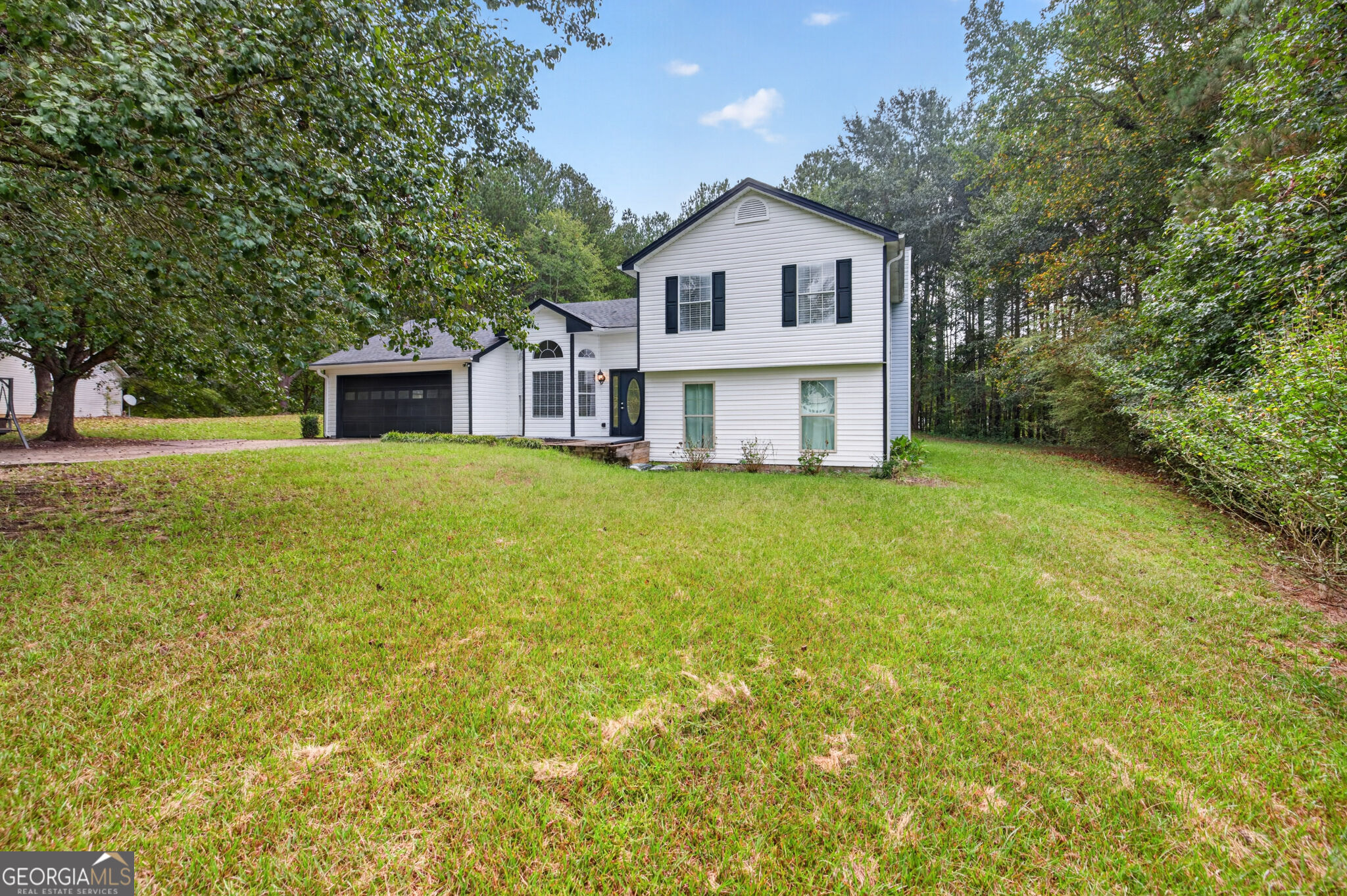 220 Robert Drive Property Photo 4