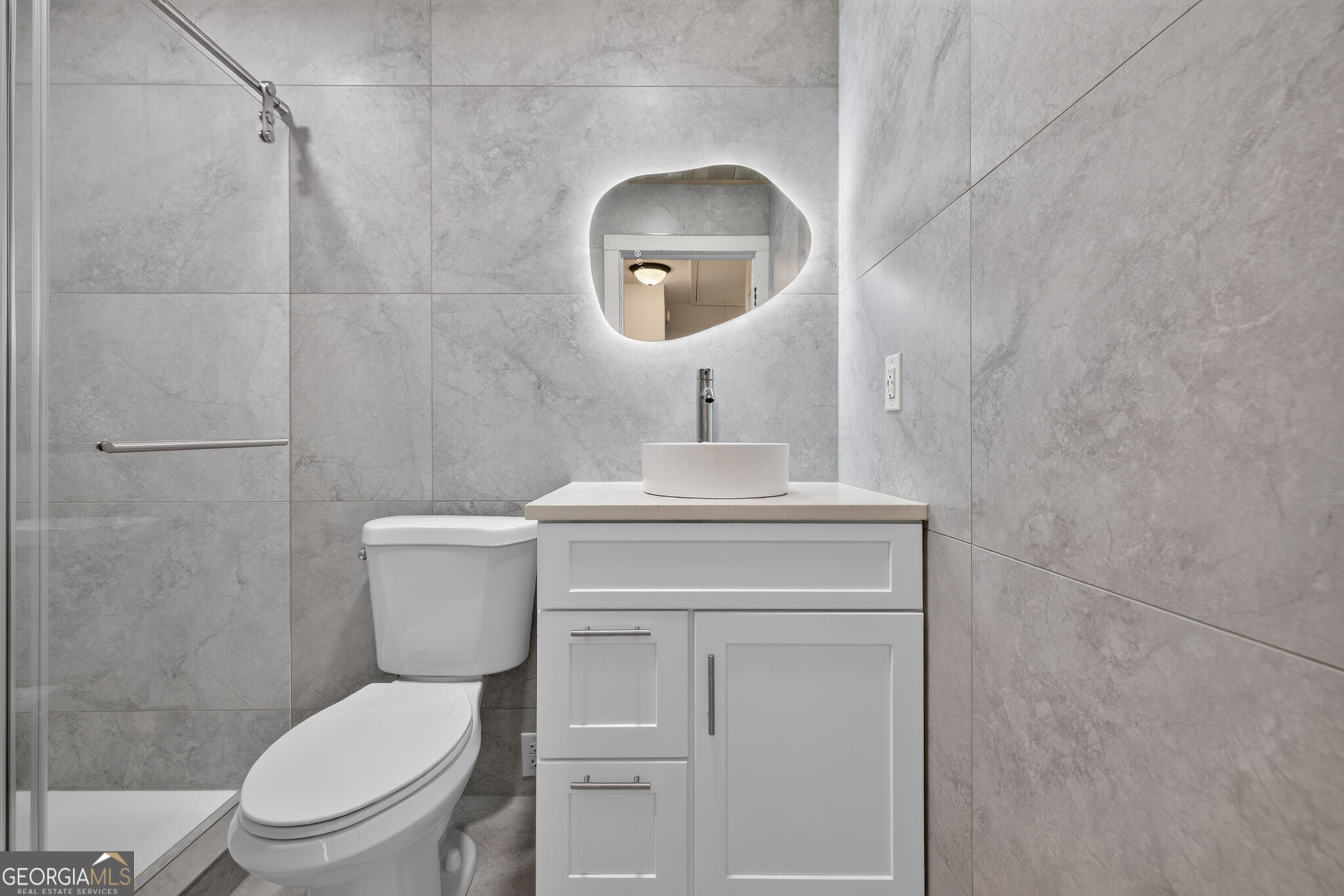 220 Robert Drive Property Photo 10