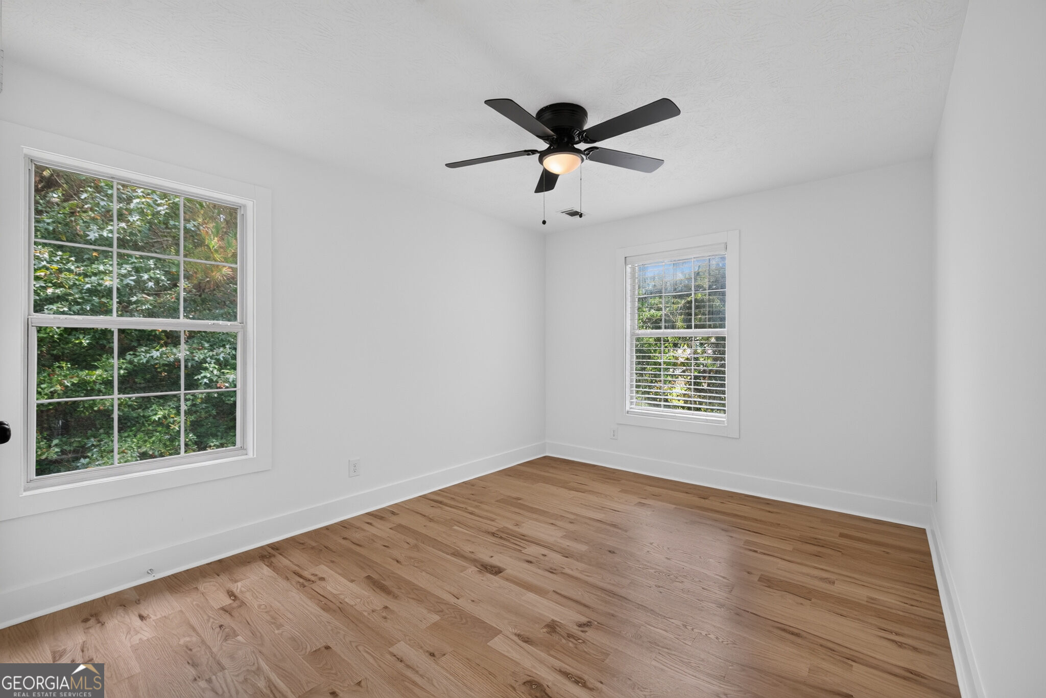 220 Robert Drive Property Photo 33