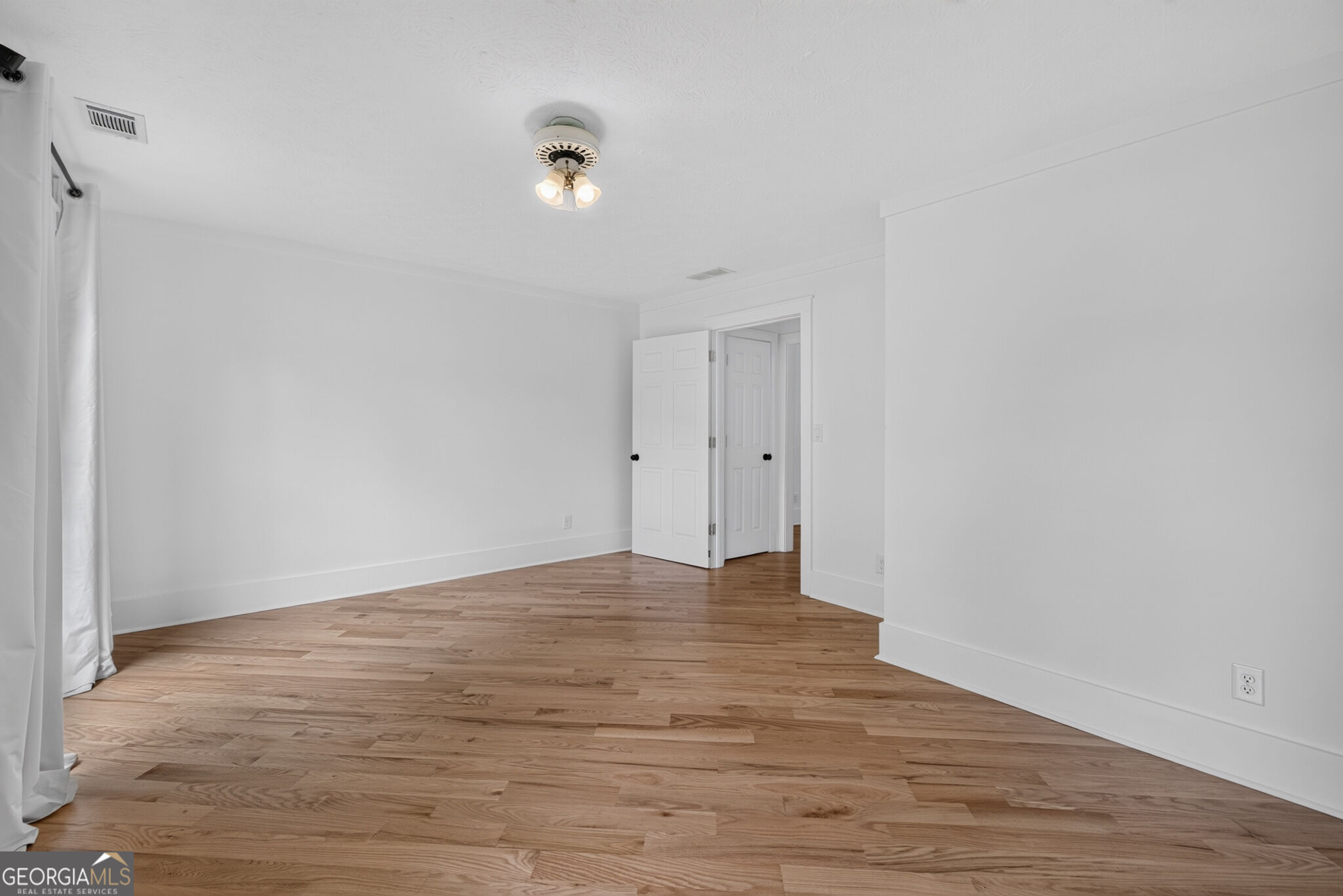 220 Robert Drive Property Photo 38