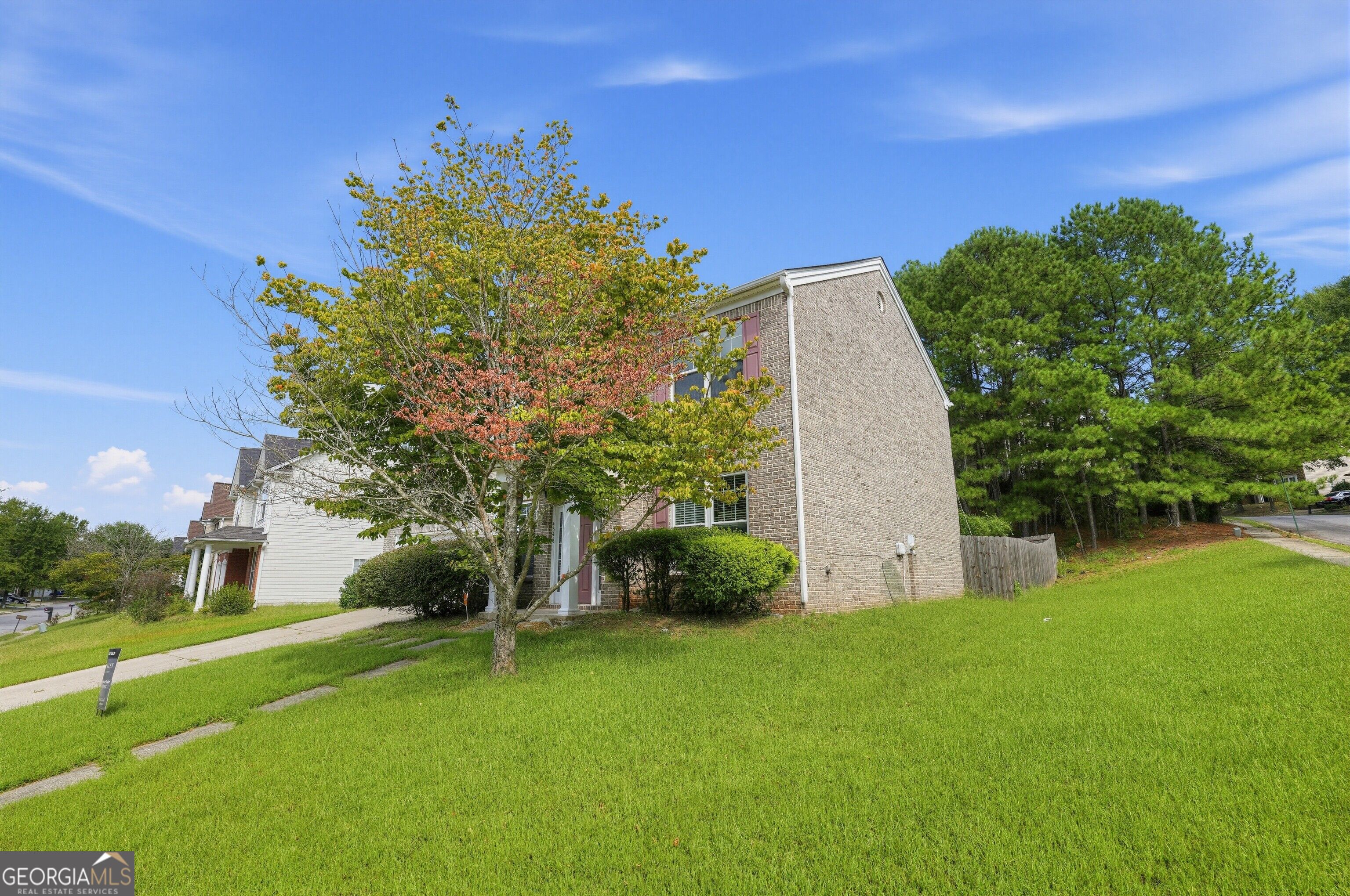 4344 Savannah Lane Property Photo 4