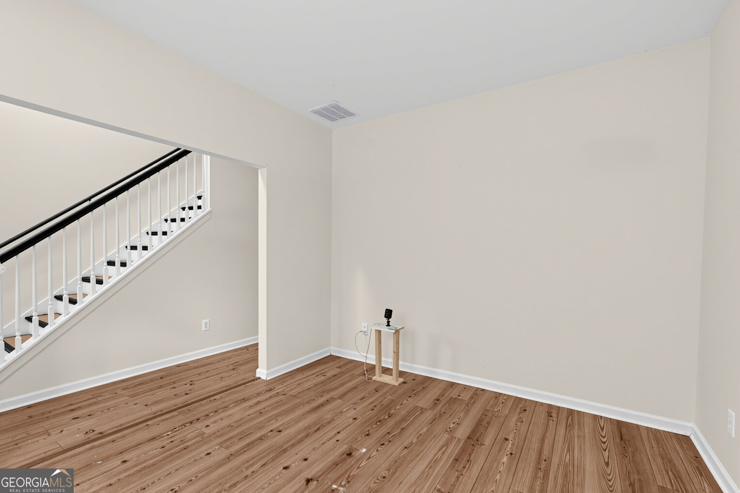 4344 Savannah Lane Property Photo 5