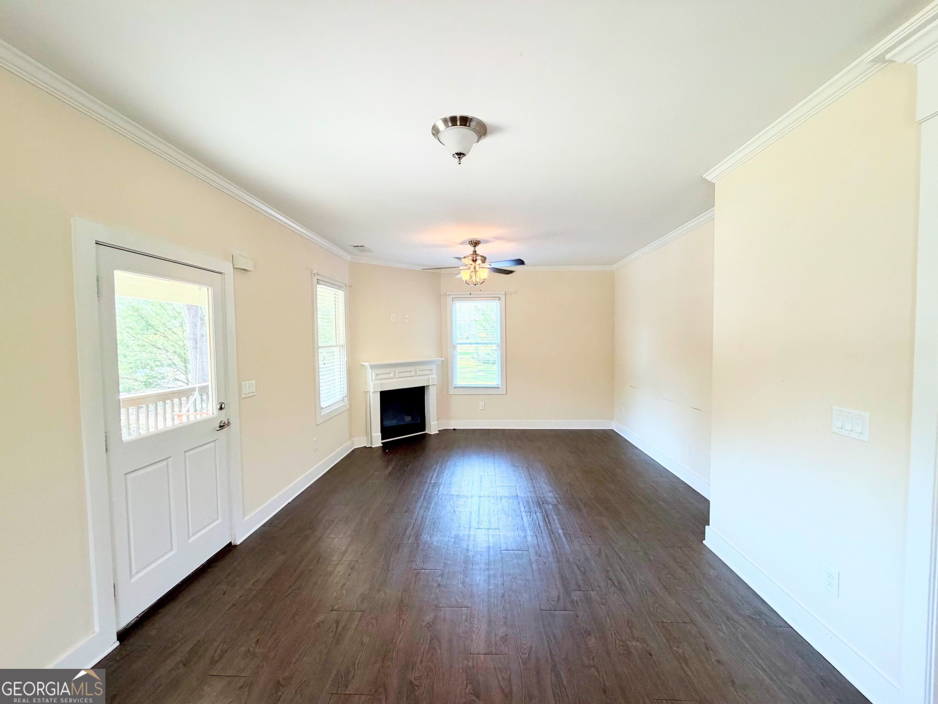 801 Park Lane Property Photo 8