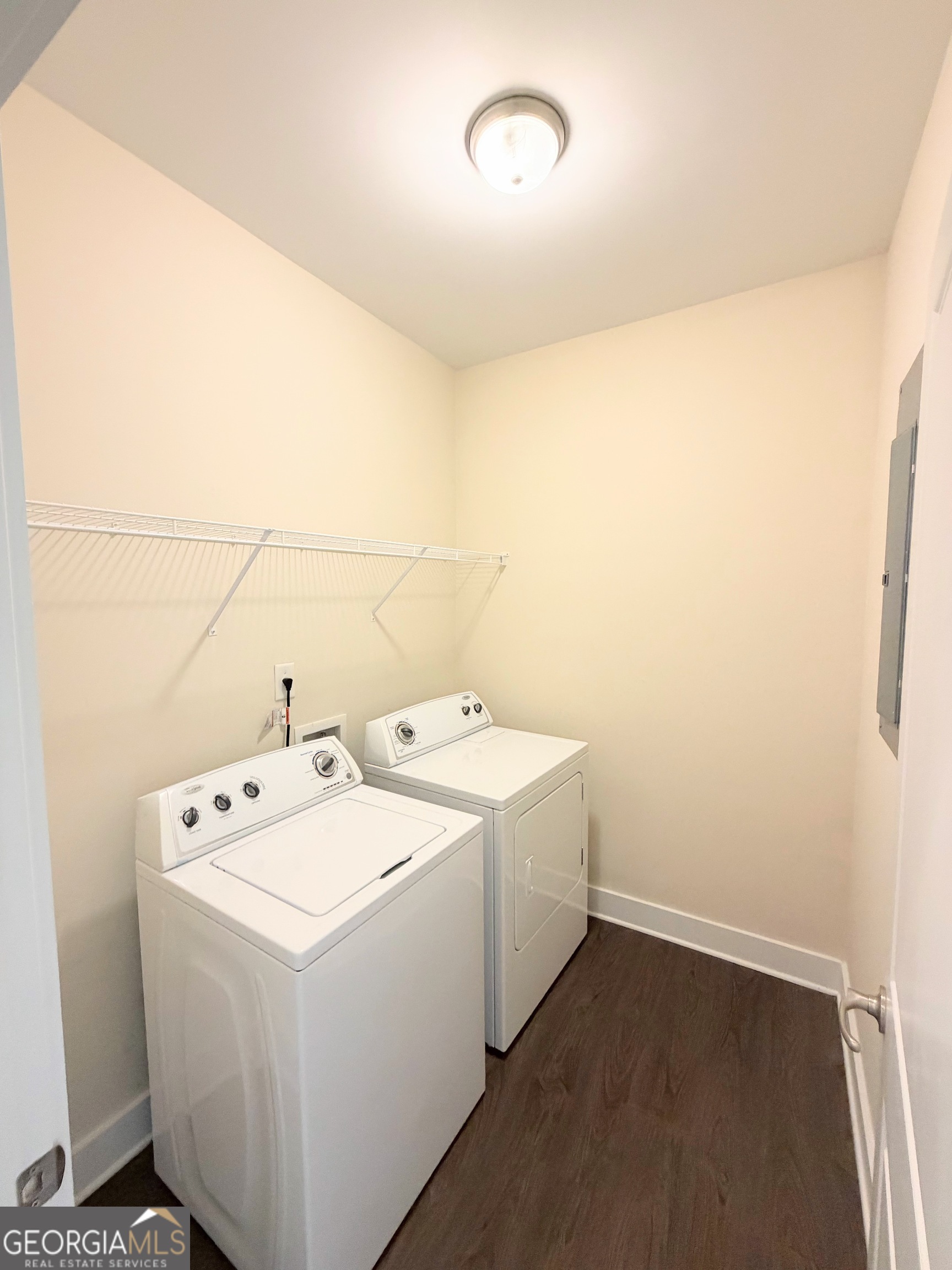 801 Park Lane Property Photo 12