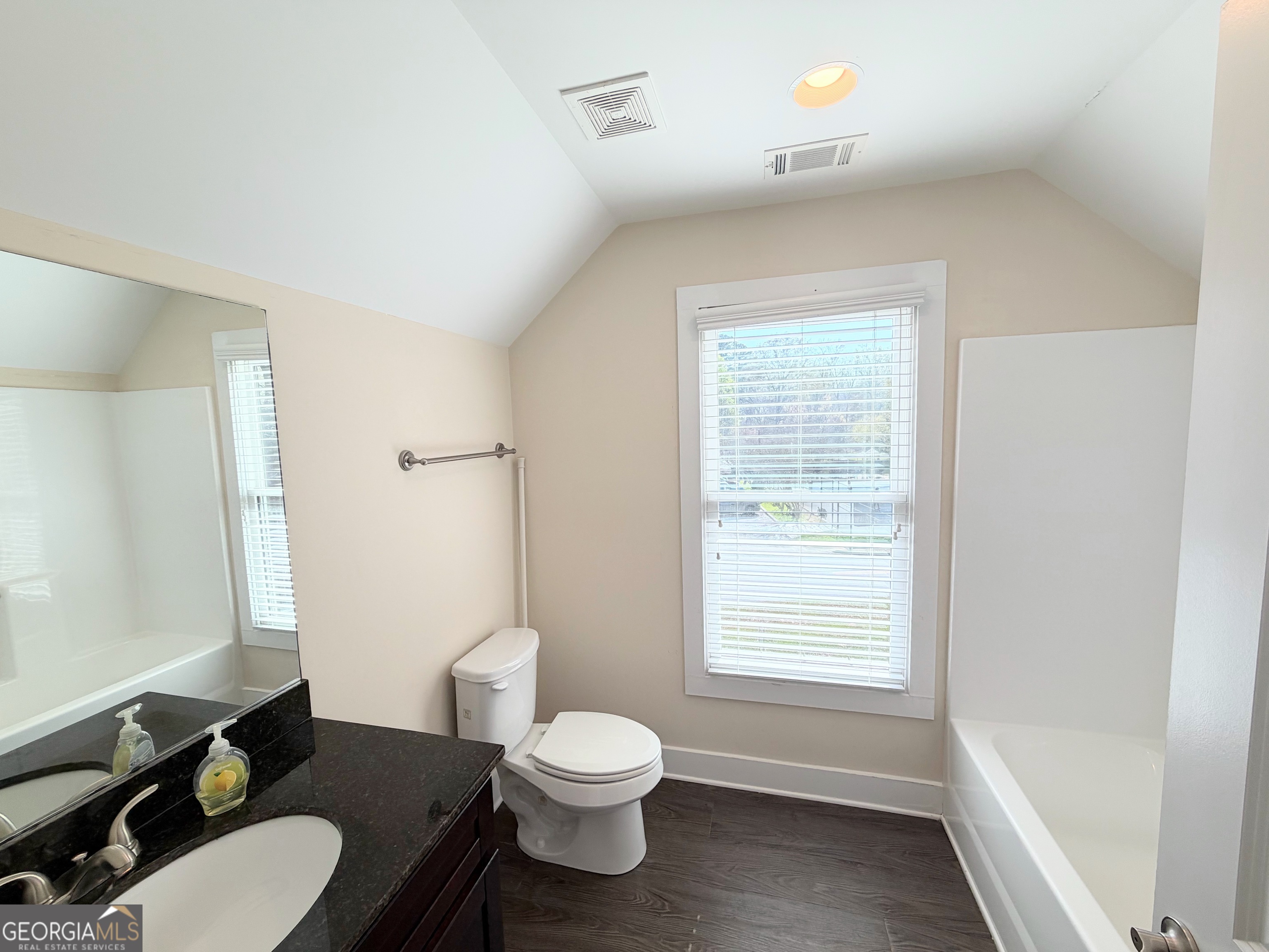 801 Park Lane Property Photo 22
