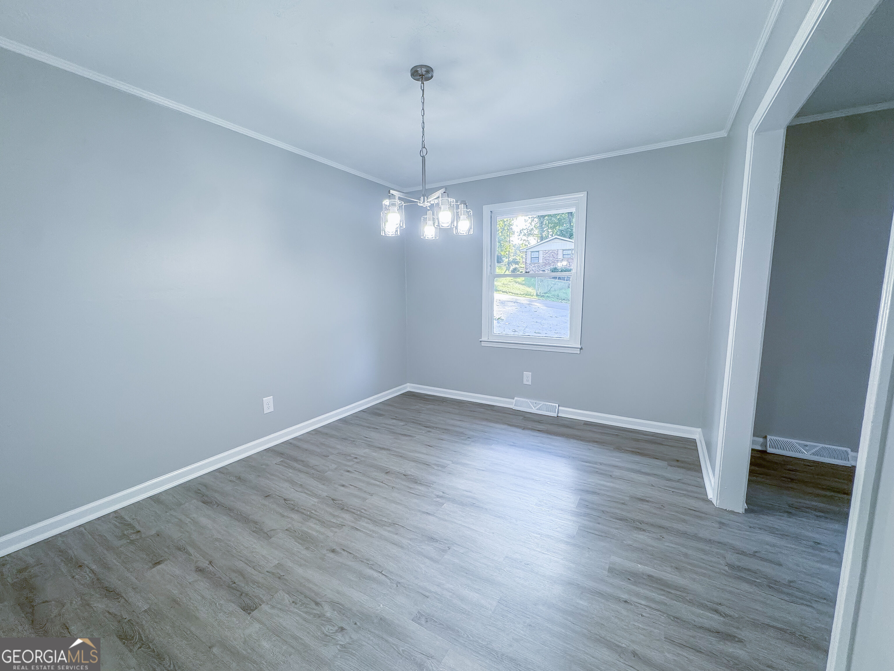 49 Cliffbrink Drive Se Property Photo 5