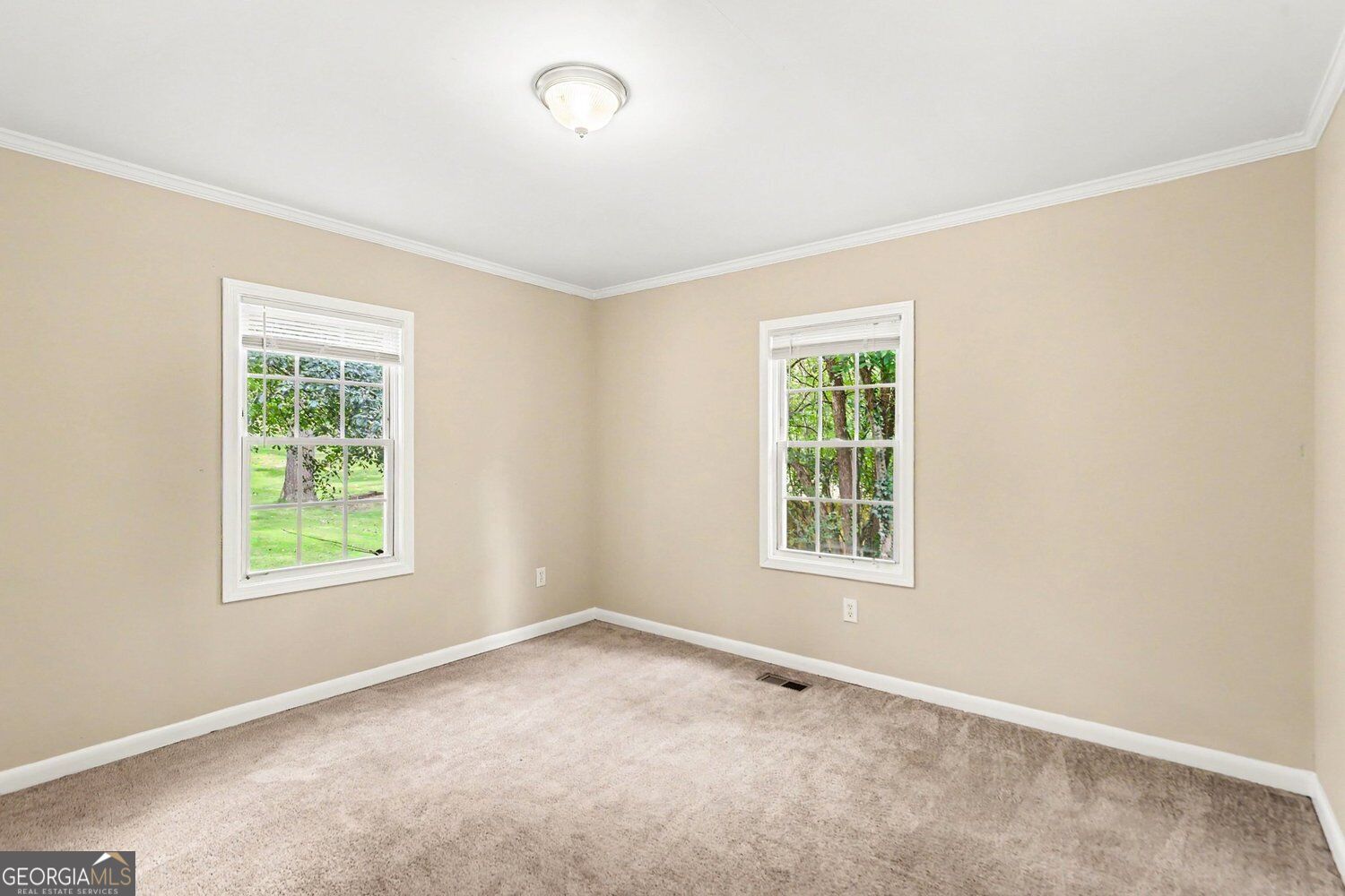 6323 Temple Street Property Photo 12