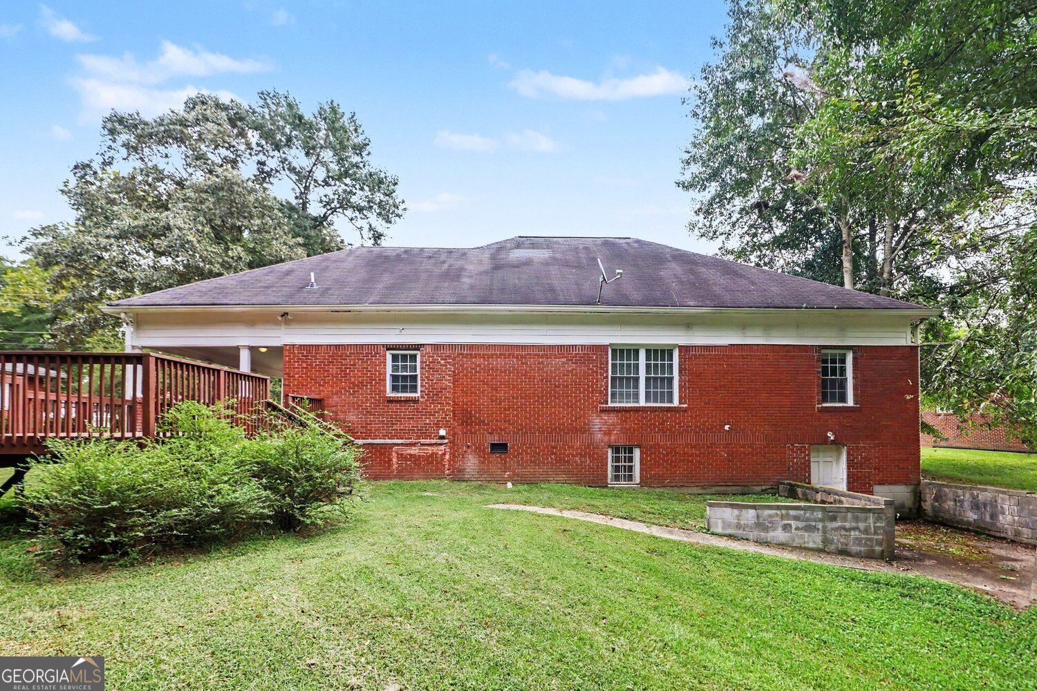 6323 Temple Street Property Photo 16