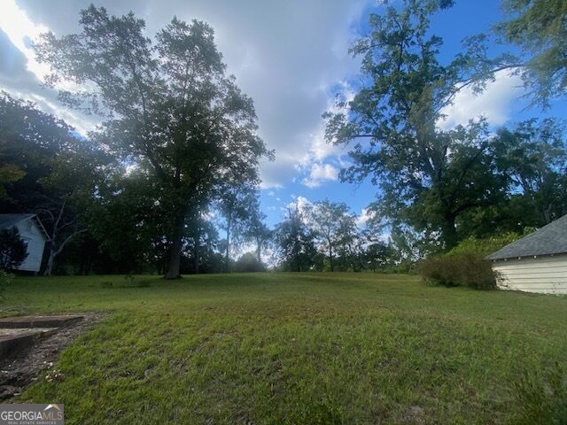 1205 6th Avenue Property Photo 6