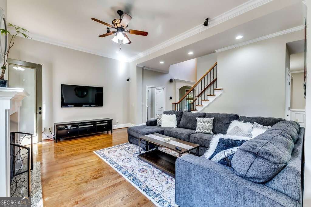 1897 8th Street Property Photo 4