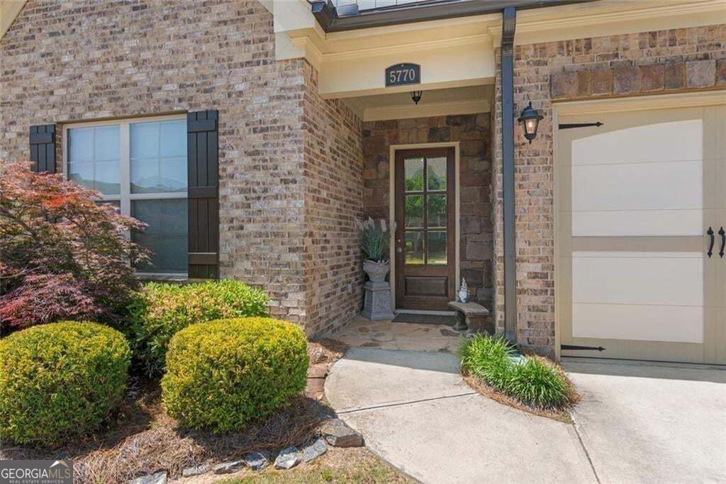 5770 Dalton Ridge Property Photo 5