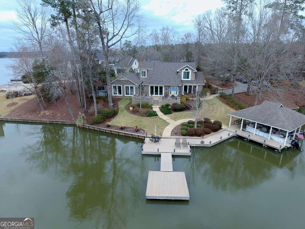 239 Robin Drive Property Photo 1