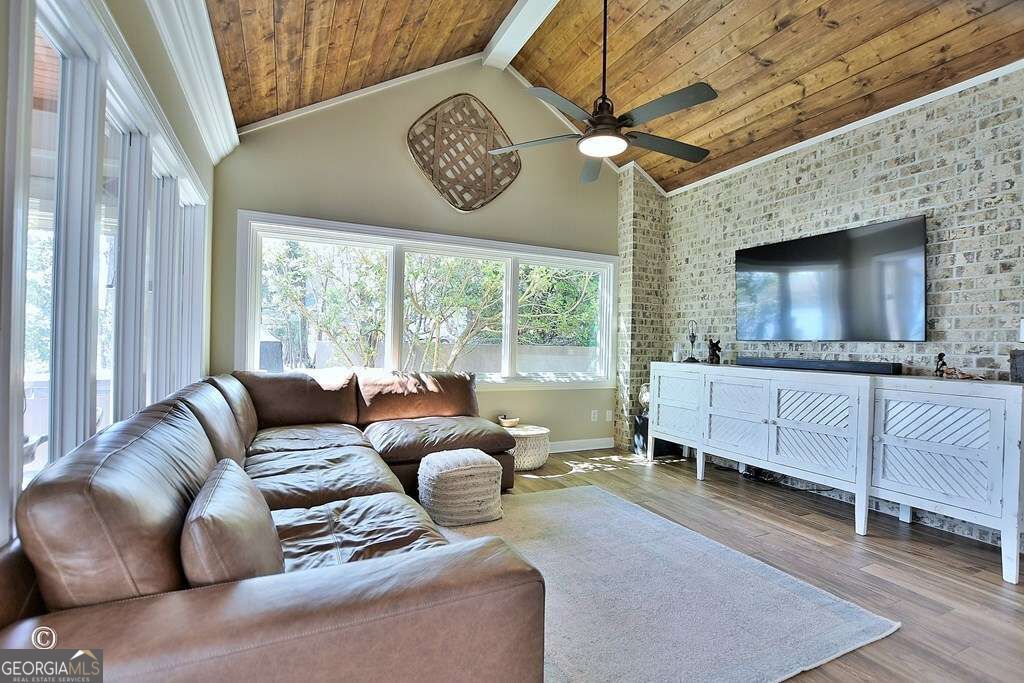 239 Robin Drive Property Photo 23