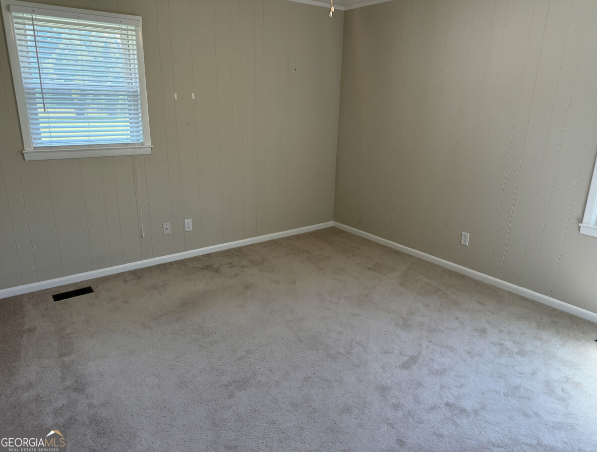 224 Pinehill Road Property Photo 3