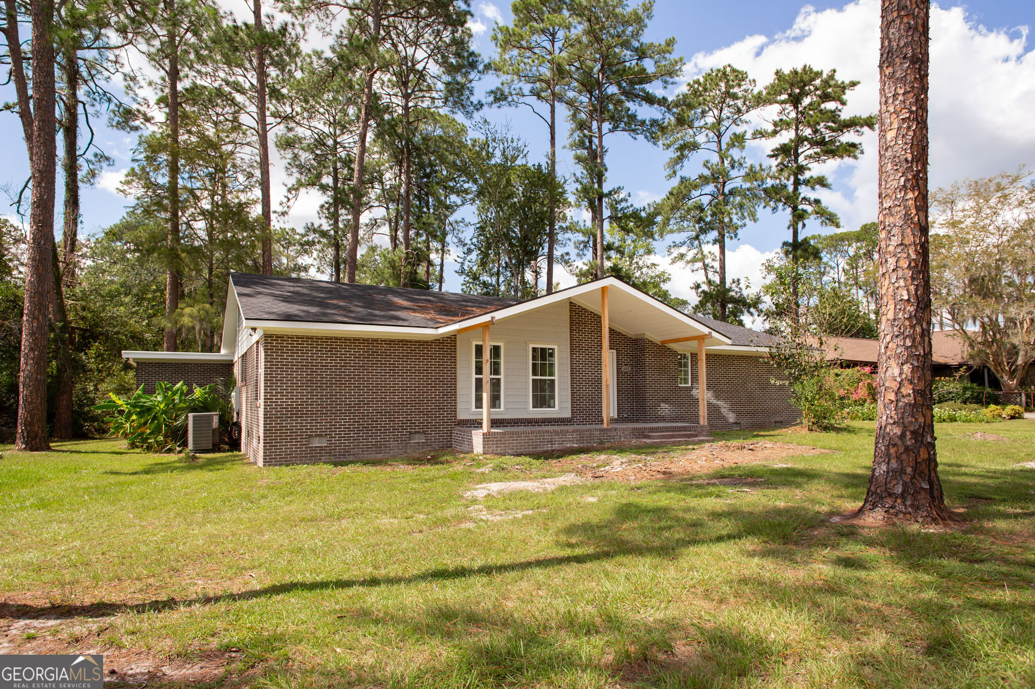 601 Saint Catherine Drive Property Photo 3
