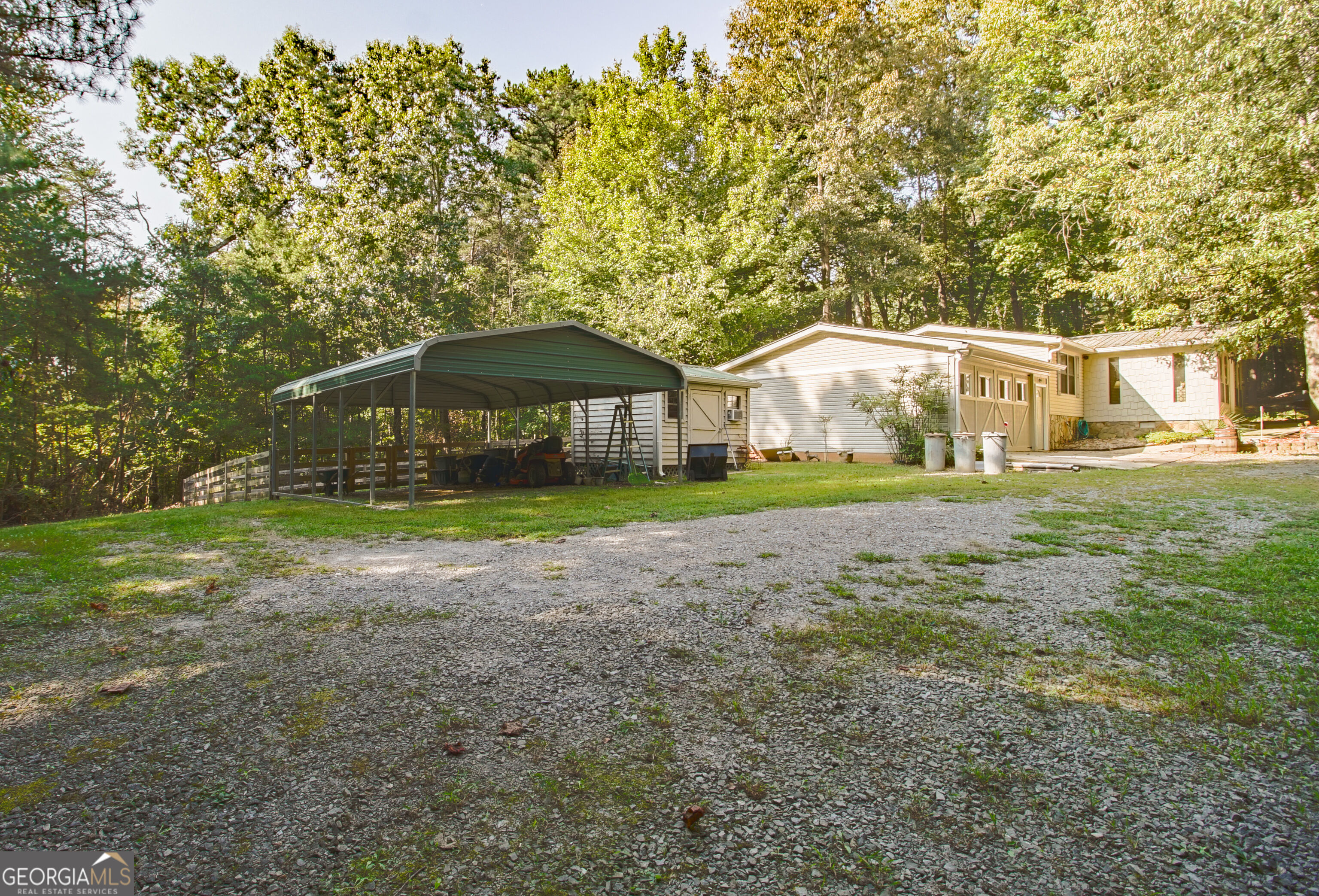 279 John Teem Road Property Photo 6