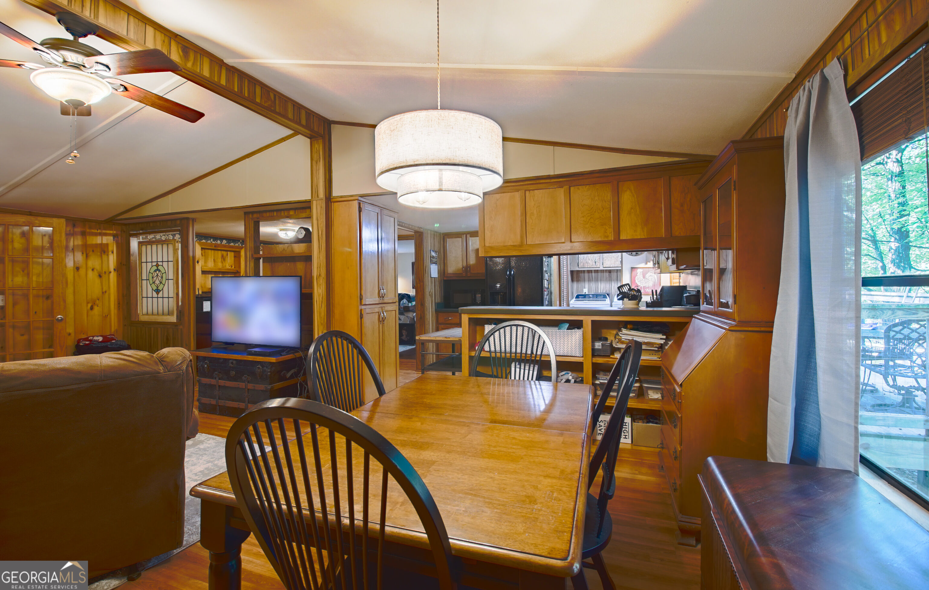 279 John Teem Road Property Photo 8